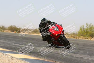 media/Mar-28-2022-Superbike Trackdays (Mon) [[b8603d0f67]]/Open Track Time/Turn 3 Inside/